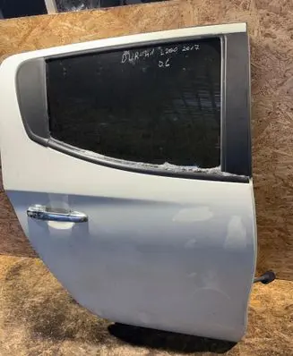 Mitsubishi L200 Rear door 