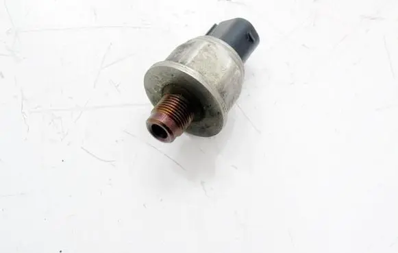 Renault Laguna I Fuel pressure sensor 6863713541