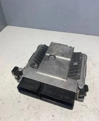 Audi A4 S4 B7 8E 8H Engine control unit/module 03G906018AQ 5WP45549AG