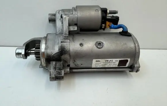 Audi Q7 4M Starter motor 057911022