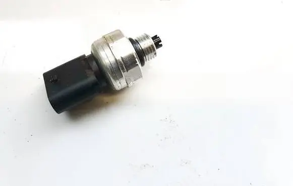 Air conditioning (A/C) pressure sensor