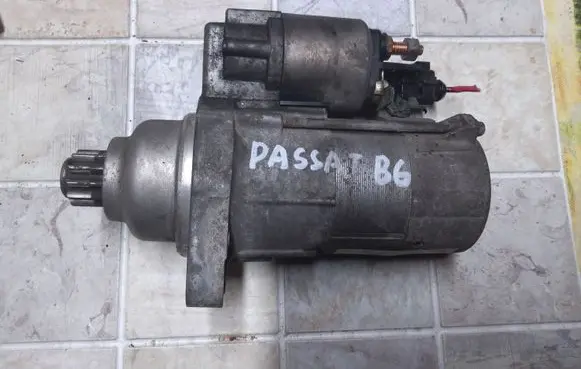 Volkswagen PASSAT B6 Starter motor 02M911023N TS18E3