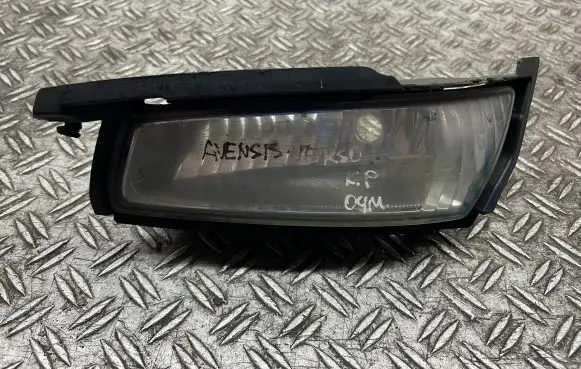 Toyota Avensis Verso Fog light bracket 8148244010