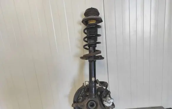 Renault Express Front wheel hub spindle knuckle 