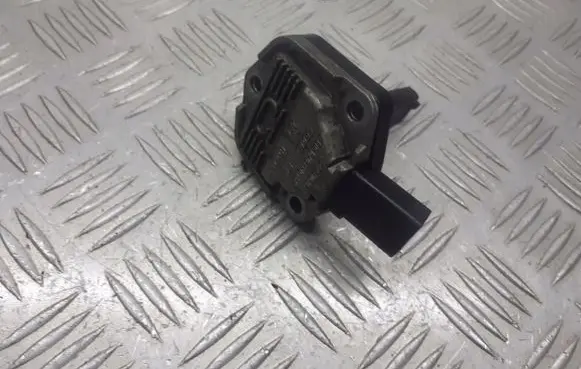 Volkswagen PASSAT B6 Valve oil control 1J0907660C