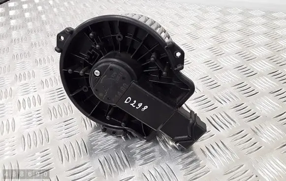 Suzuki SX4 S-Cross Heater fan/blower