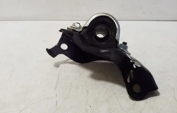 Subaru Impreza VI Sway bar bush bracket, rear 