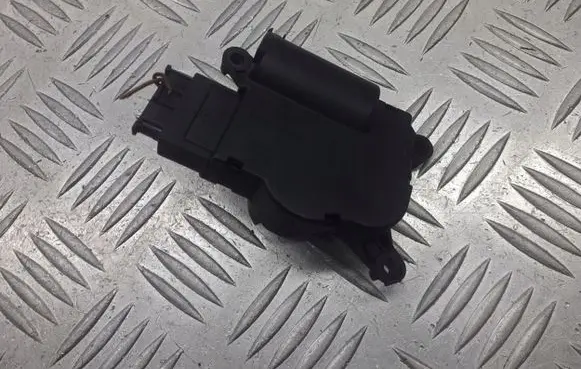 Opel Corsa D A/C air flow flap actuator/motor 309371201