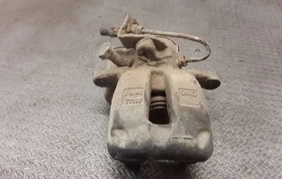 Volkswagen PASSAT B6 Rear brake caliper