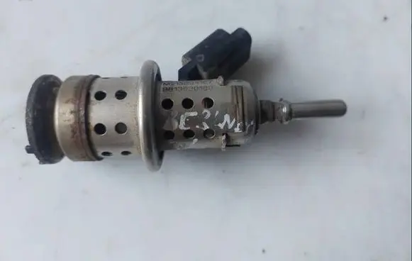 Citroen Berlingo AdBlue injector 9813930180