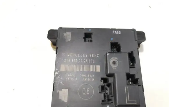 Mercedes-Benz CLS AMG C219 Door control unit/module 2198200226 00005031