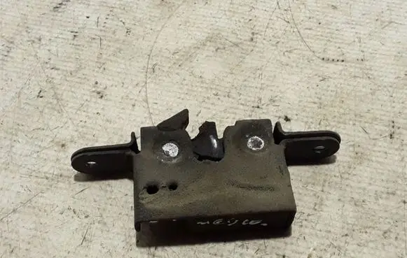 Renault Megane III Engine bonnet (hood) release handle 656013497R