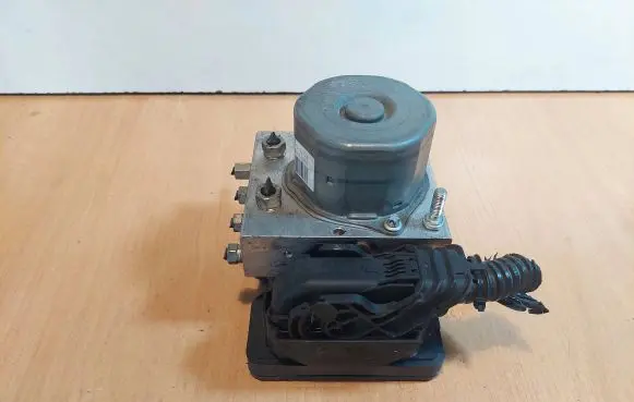 Honda CR-V ABS Pump 57110-T1V-E320-M1 0265244736