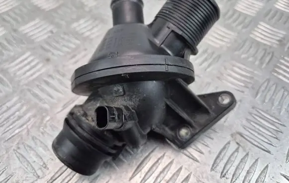BMW 5 F10 F11 Thermostat 6601544 6371059