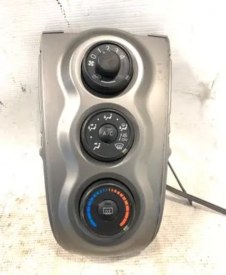 Toyota Yaris Climate control unit 554060D190