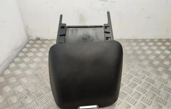 Chrysler Pacifica Glove box 5091175 2920173 618681
