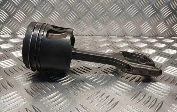 Opel Astra J Piston with connecting rod 664