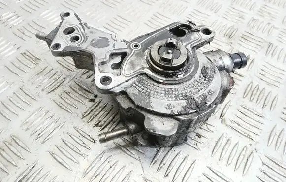 Volkswagen Golf Plus Tandem pump 