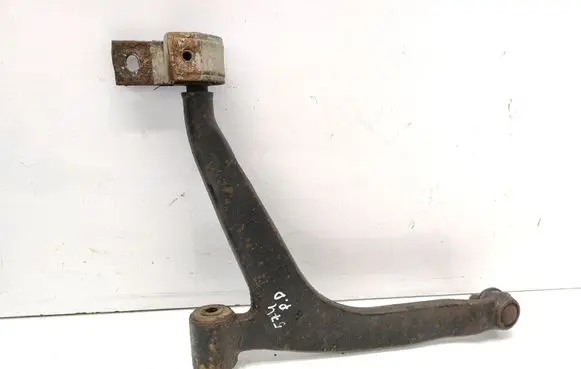 Citroen Berlingo Front lower control arm/wishbone