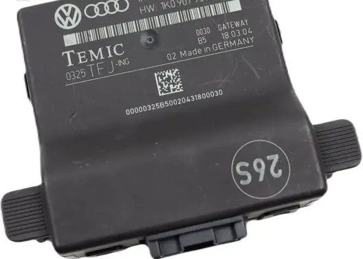 Volkswagen Golf V Gateway control module 1K0907530C 1K0907951