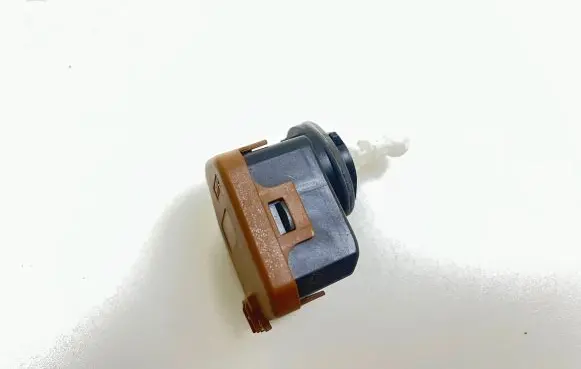 Ford Focus C-MAX Headlight level adjustment motor 007878