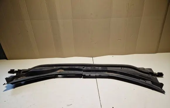 Mazda 3 Wiper trim BCKA507S1 K2443