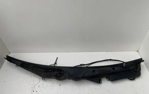 Mercedes-Benz E W212 Wiper trim A2128301213