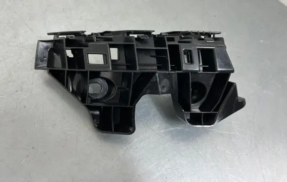 Volkswagen Arteon Shooting Brake Rear bumper mounting bracket 3G8807483