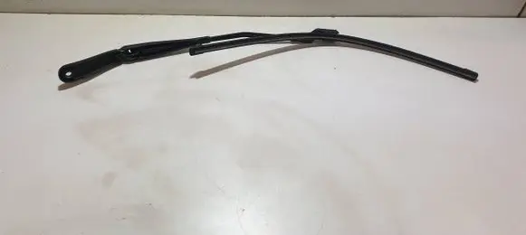 Volvo V70 Front wiper blade arm 31276002