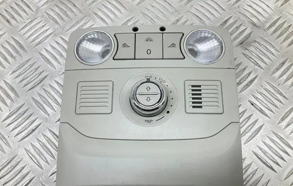 Skoda Superb B6 (3T) Front seat light 3T0947105