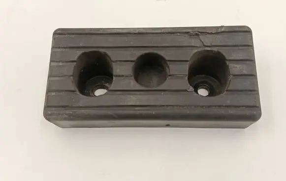 Tesla Model S Jacking socket point 100912400C