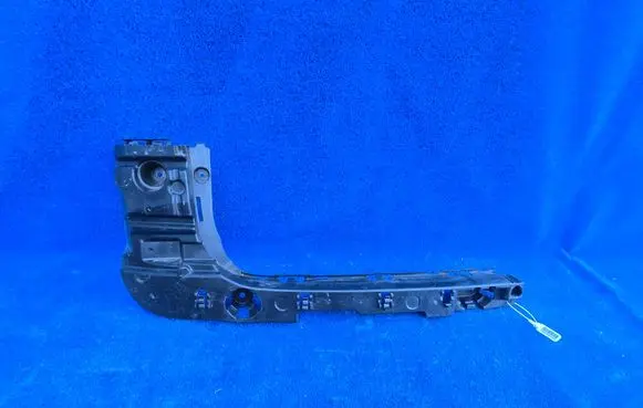 BMW X3 G01 Rear bumper mounting bracket 7400665