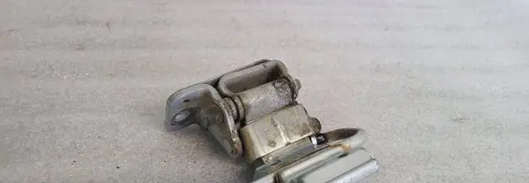 Audi A6 S6 C5 4B Rear door lower hinge 4B0833411E