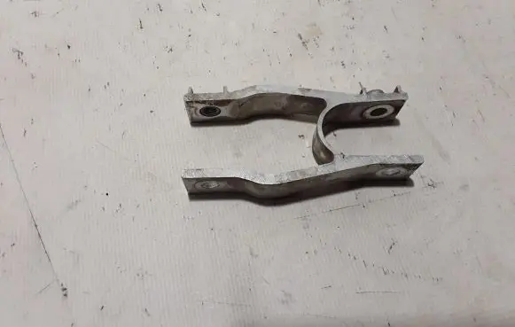 Volvo S60 Engine mounting bracket 32139982