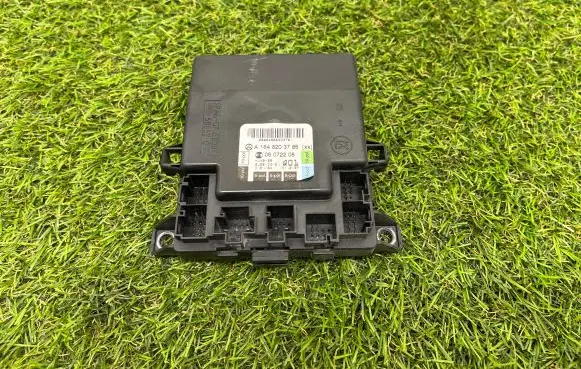 Mercedes-Benz R AMG W251 Door control unit/module A1648203785