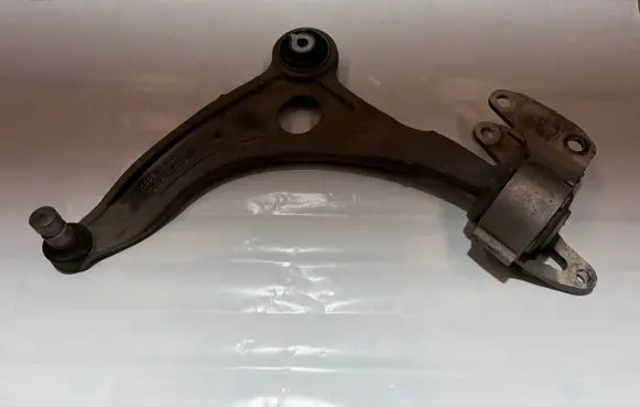 Land Rover Evoque II Front lower control arm/wishbone K8D23A053