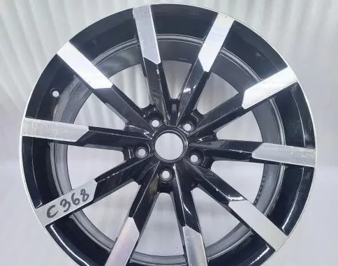 Volkswagen Beetle A5 R20 alloy rim 