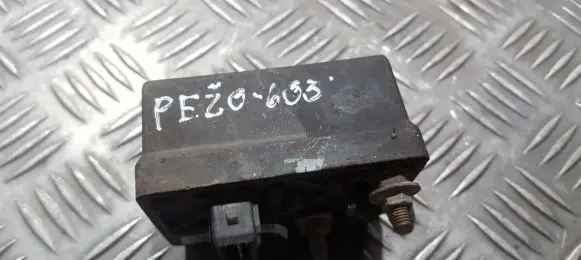 Peugeot 605 Glow plug pre-heat relay