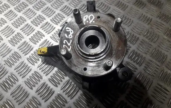 Hyundai i10 Front wheel hub