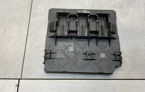 Volkswagen Sharan Comfort/convenience module 5K0937084F