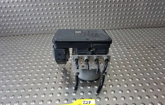 Jaguar E-Pace ABS Pump S27730179 J9C314F447AD 28515463443