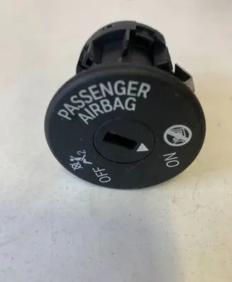 BMW 2 F46 Passenger airbag on/off switch 9483731 61319483731