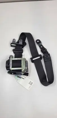 Volvo S60 Front seatbelt 39818841 02022015 624084900