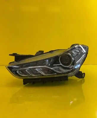 Maserati Ghibli Headlight/headlamp 28H4-T2