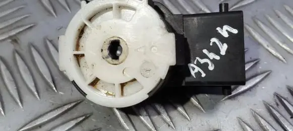 Mazda 5 Ignition lock contact 