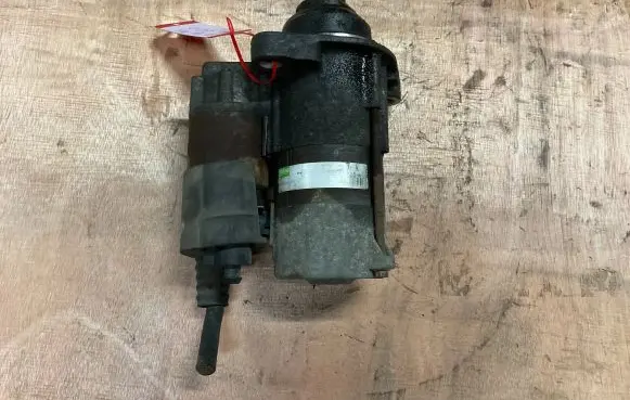 Volkswagen PASSAT B6 Starter motor