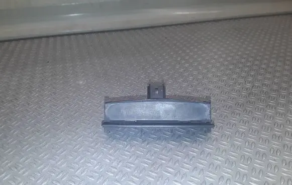 Peugeot 308 Tailgate opening switch 9638615777