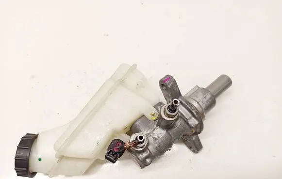 Ford Ka Master brake cylinder e4b12k478c