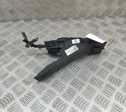 KIA Sportage Accelerator throttle pedal 32700N7100