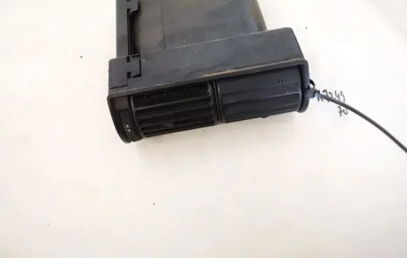 Audi A6 S6 C4 4A Dash center air vent grill 4a1820902